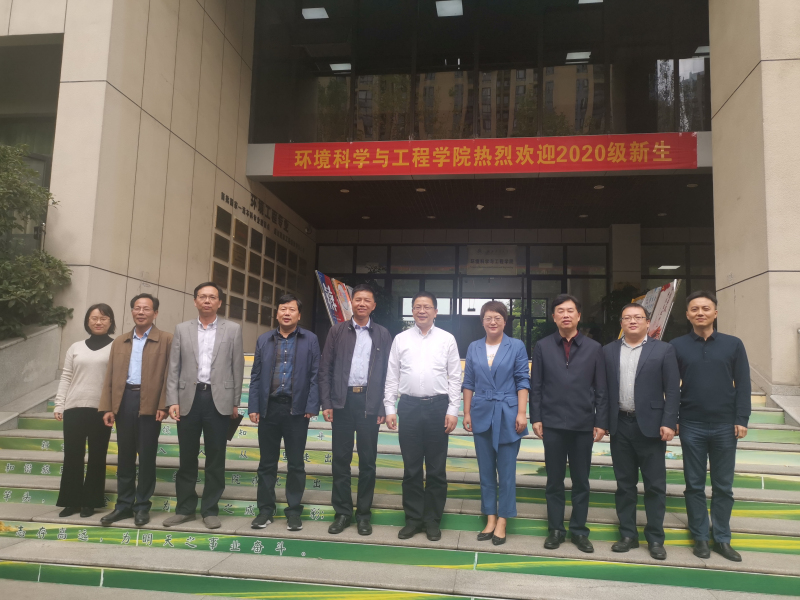 校党委书记陈柳裕带队到环境学院调研指导